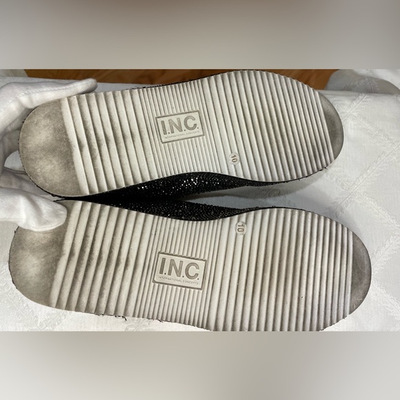 INC “Lolaf Pewter Bling” Size 10 Tennis Shoes - Picture 7 of 8